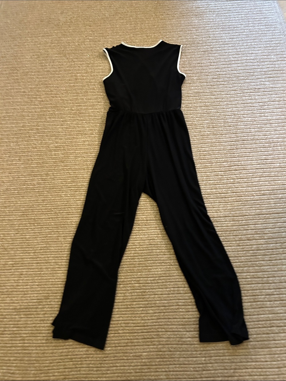 One piece black and white jumper suit, size medium, Nik and Nash - Picture 5 of 5